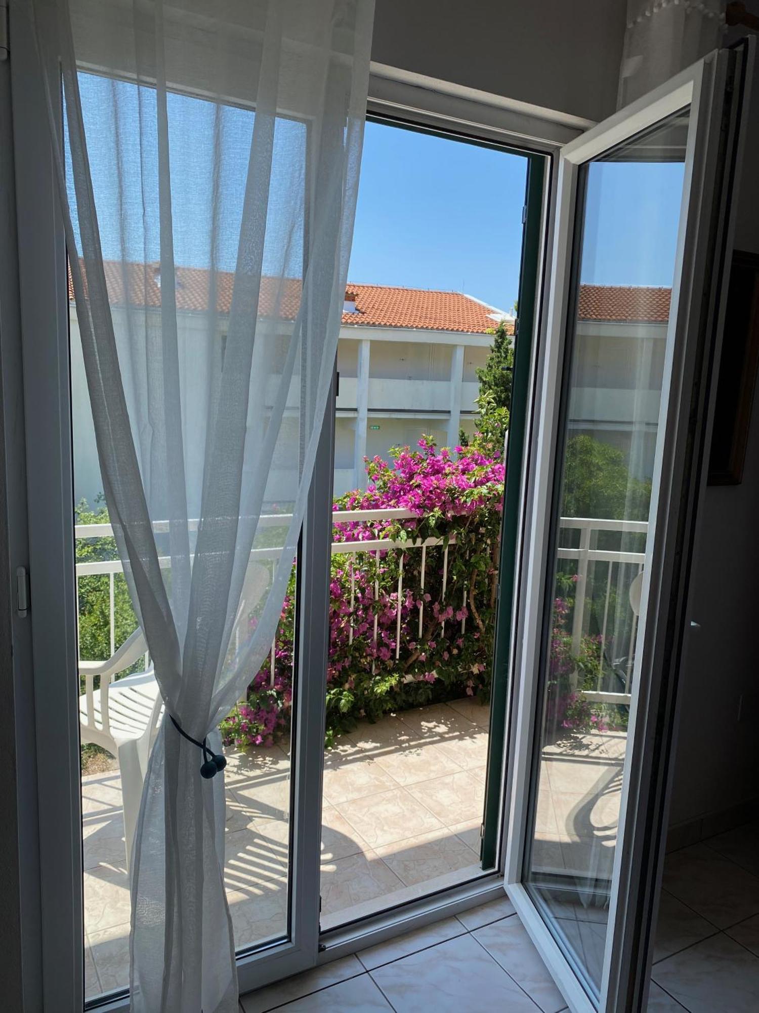 אורביץ Apartmani Dusanka מראה חיצוני תמונה